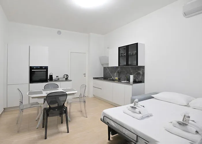 L'arche Ippodromo * מילאנו